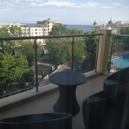 Aparthotel Golden Line Private