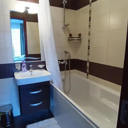 Golden Line Private Aparthotel 4*