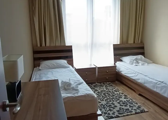 Golden Line Private Lejlighedshotel 4*