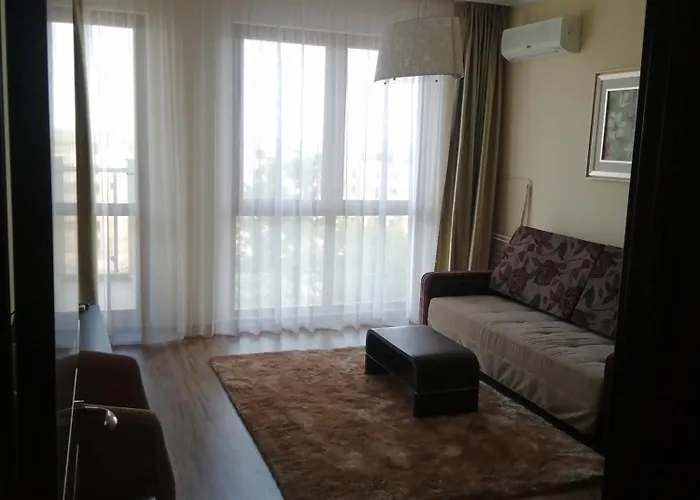 Golden Line Private Lejlighedshotel 4*