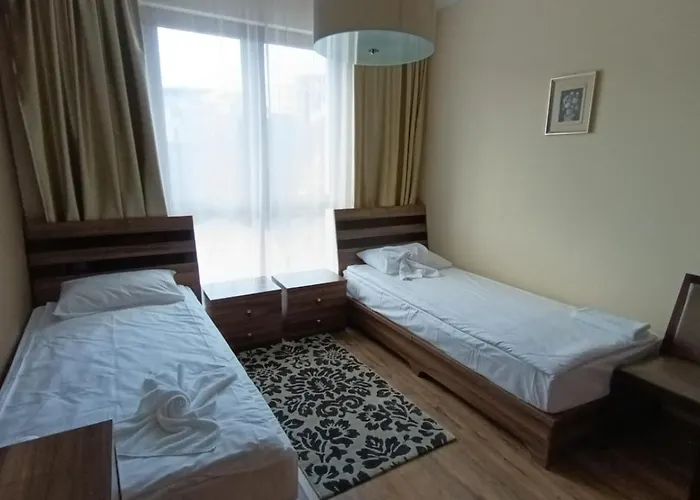 Golden Line Private Lejlighedshotel 4*