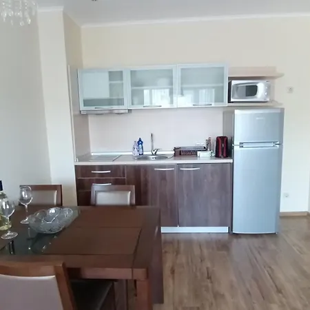 Golden Line Private 4*