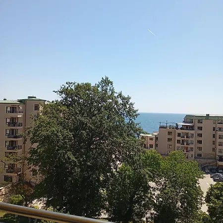 Aparthotel Golden Line Private Golden Sands