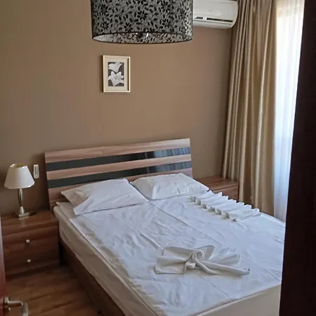 Aparthotel Golden Line Private
