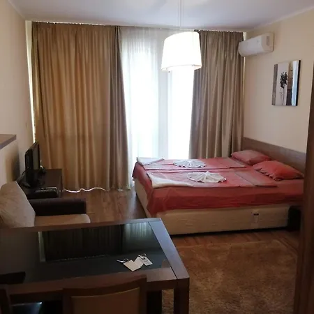 Aparthotel Golden Line Private Golden Sands