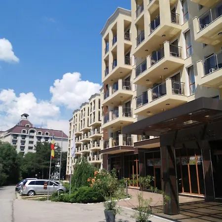 Golden Line Private Aparthotel