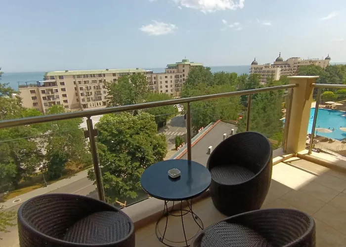 Golden Line Private 4*