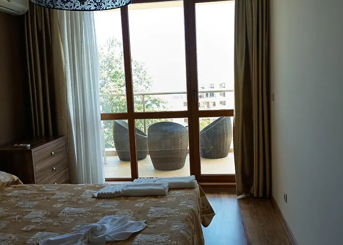 Golden Line Private Golden Sands