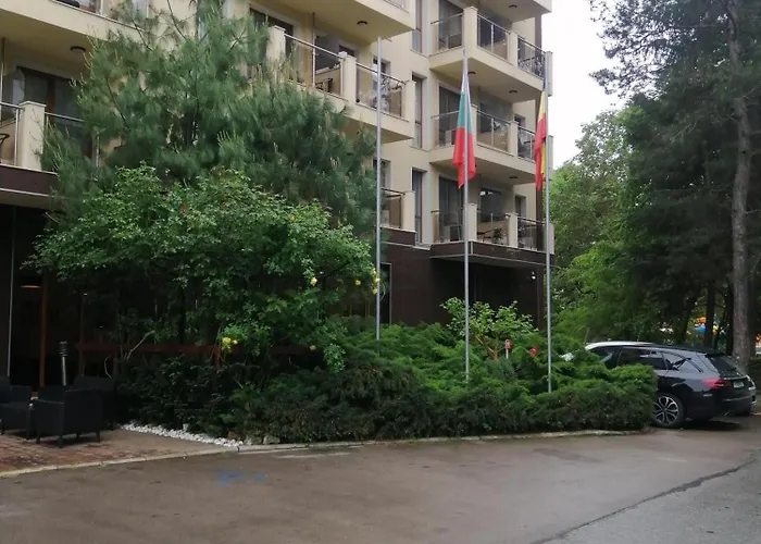 Golden Line Private Aparthotel